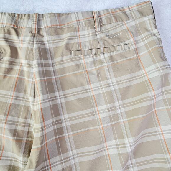 Nike Golf Shorts Dry Fit Size 42Tan White Plaid Flat Front Performance - Picture 8 of 14